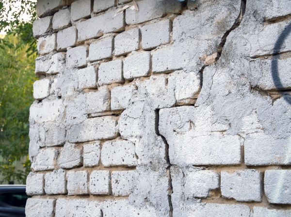 Cracked Brick Wall Repair in Saint George